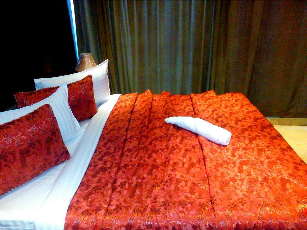 Bling Hotel International Мултан Экстерьер фото
